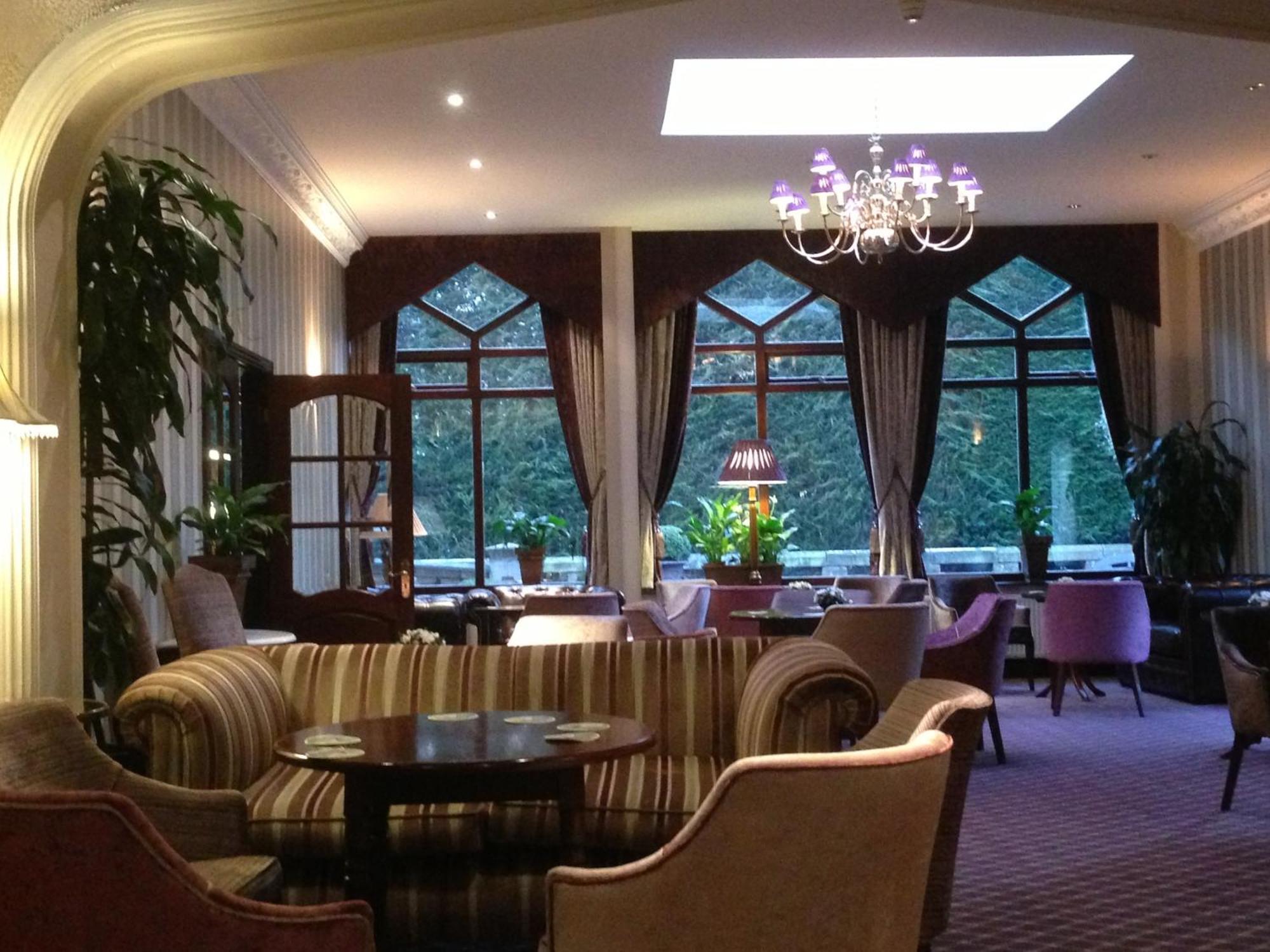 Oakwood Hall Hotel Bingley Exterior photo