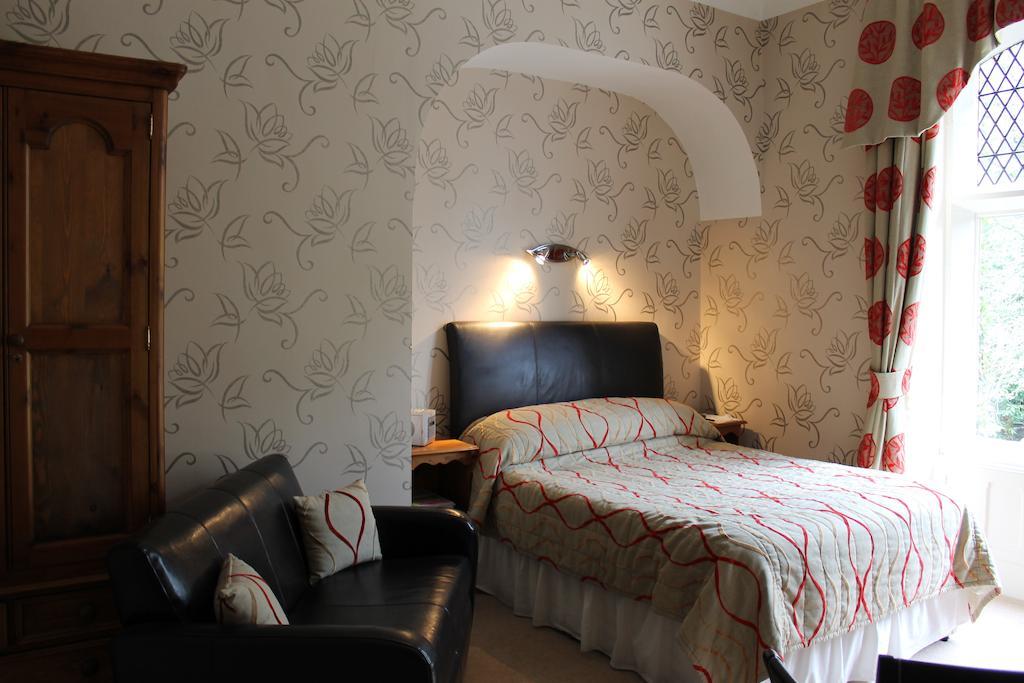 Oakwood Hall Hotel Bingley Room photo